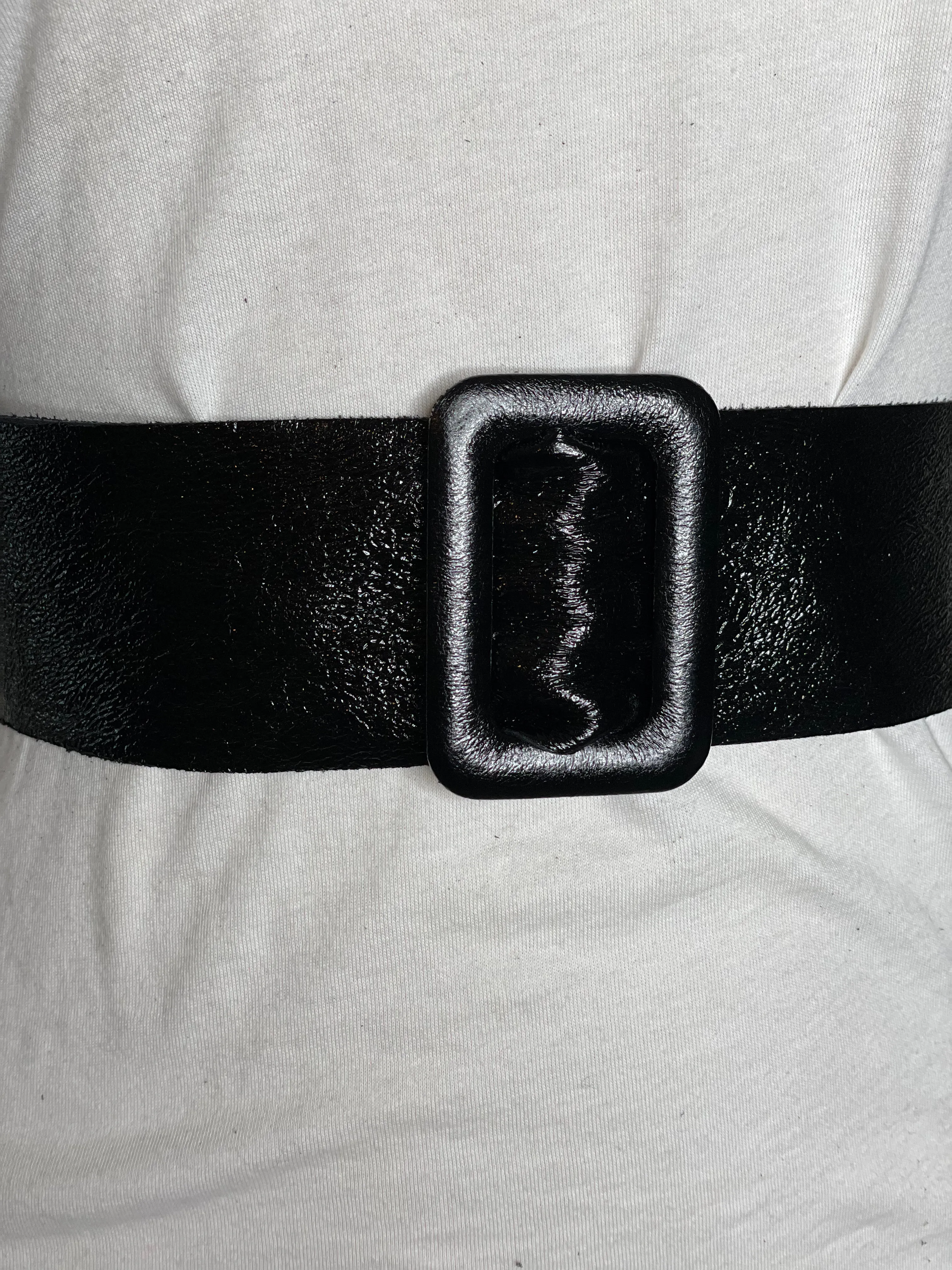 Leather Belt in Black or Gold